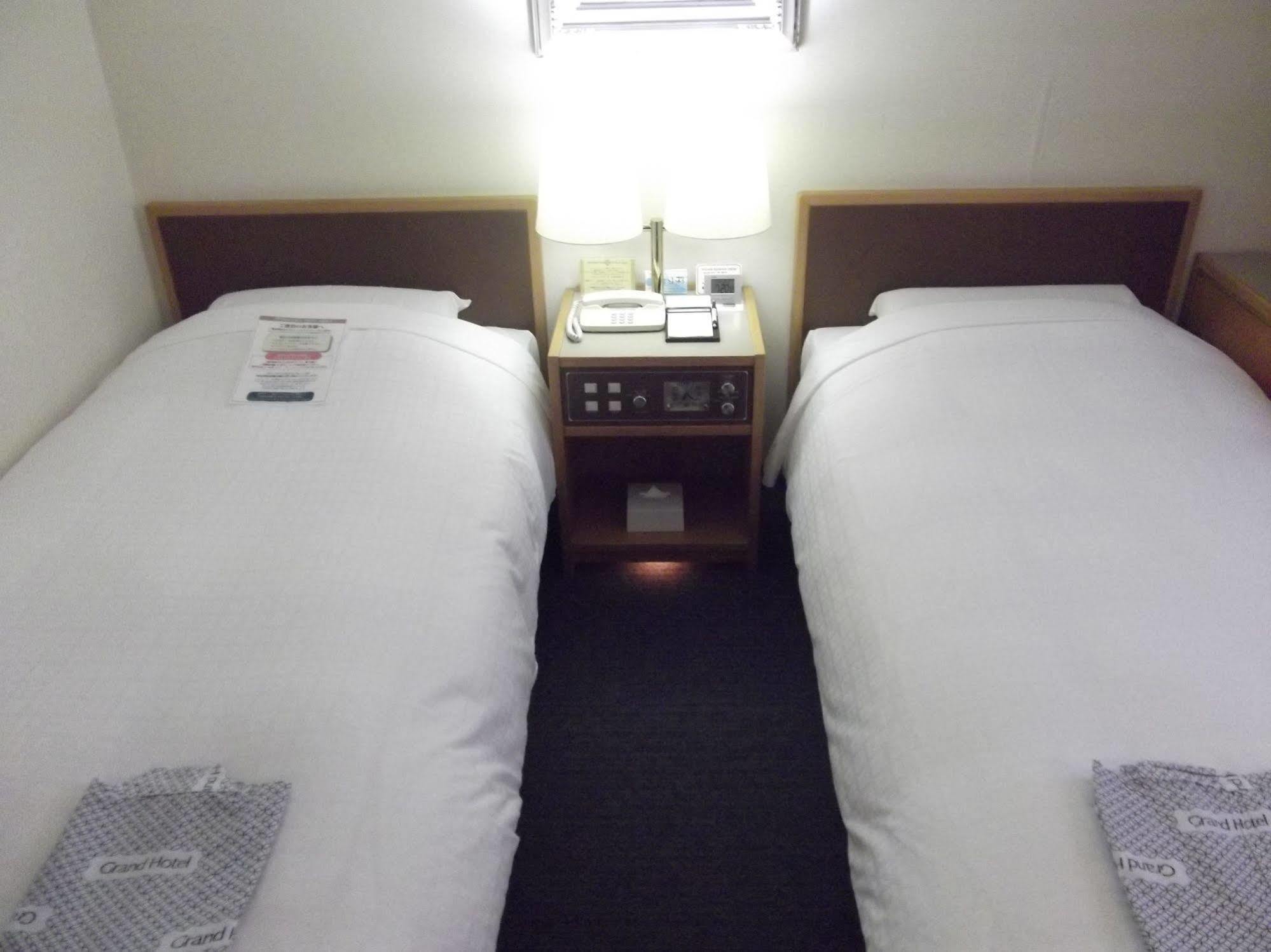 Ichikawa Grand Hotel Esterno foto